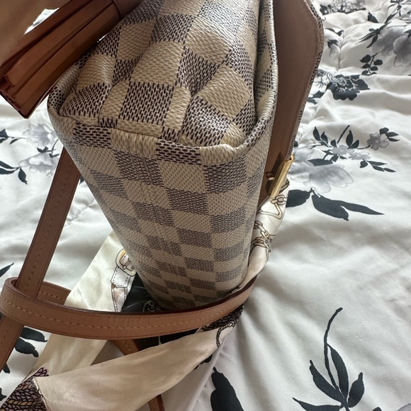 Louis Vuitton Checkered Crossbody Bag - Damier azur - Picture 11 of 16